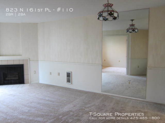 Building Photo - 823 N 161st Pl