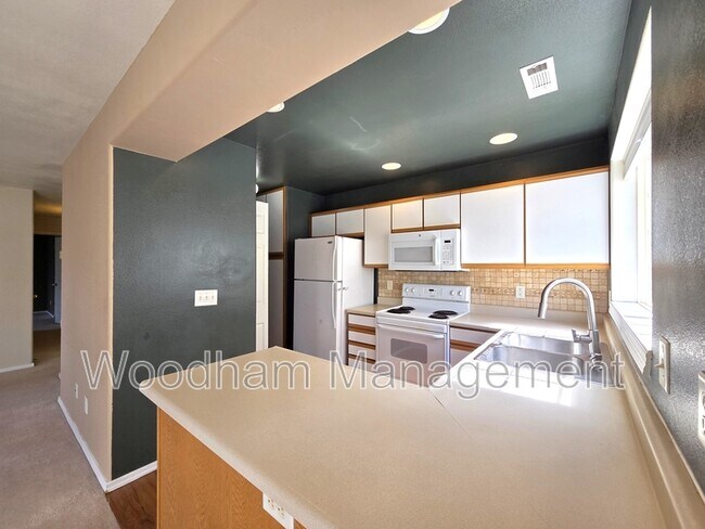 Foto del edificio - 2940 W Villard St