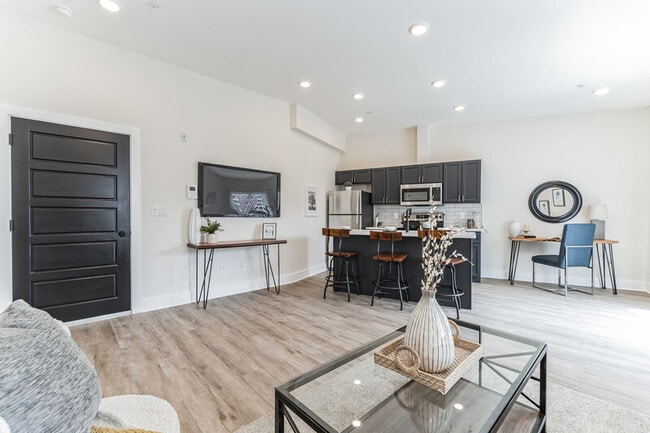 Photo - 6832 Ridge Ave Apartment