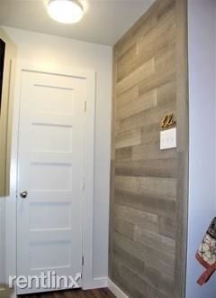 Building Photo - 2 br, 1.5 bath  - 2018 W Rundberg Ln Apt 15C