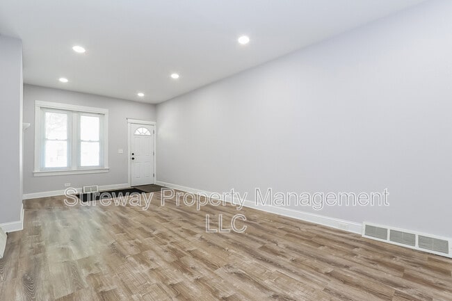 Building Photo - 313 Home Ave