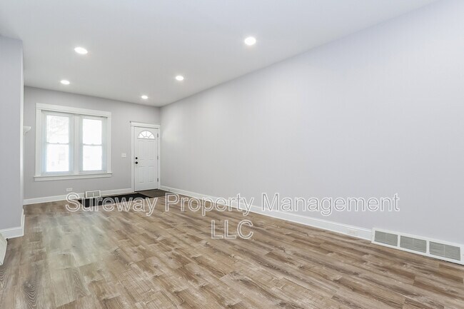 Foto del edificio - 313 Home Ave