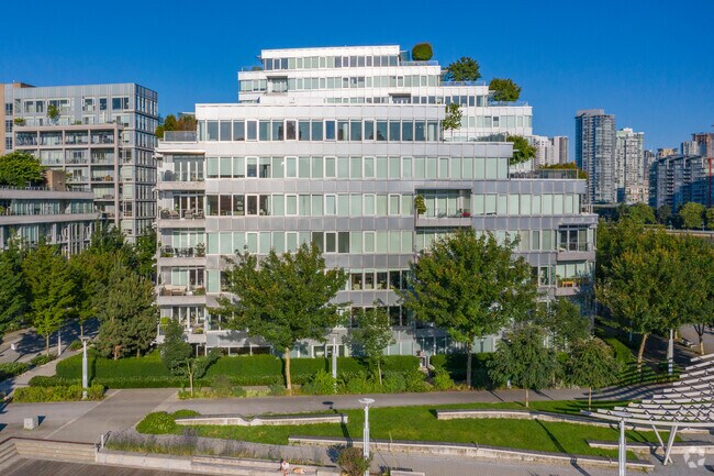 Building Photo - Canada House