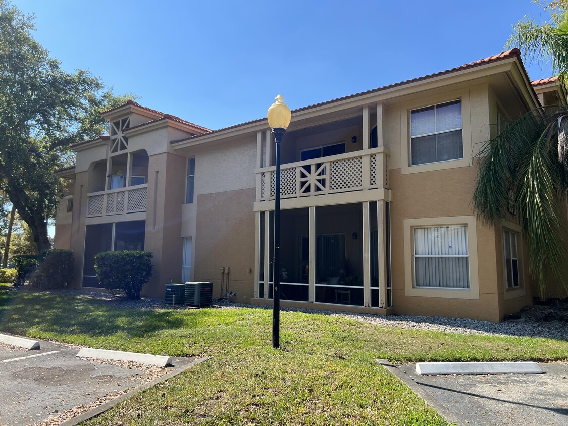 4767 Via Palm Lakes Unit 210, West Palm Beach, FL 33417 Condo for Rent in West Palm Beach, FL