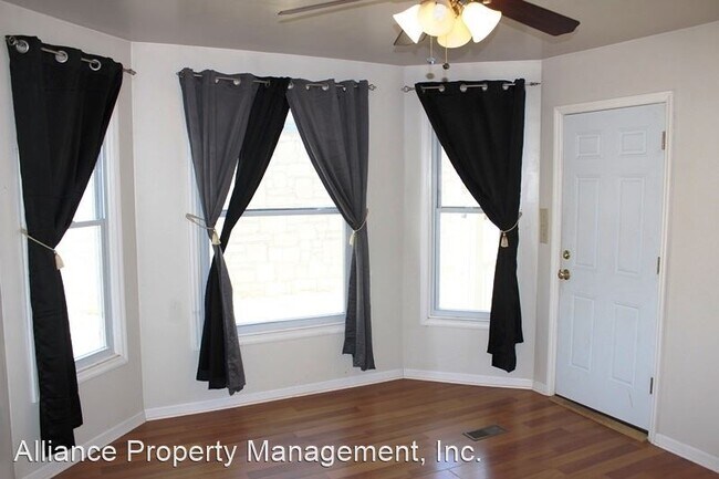 Building Photo - 2 br, 1 bath House - 1112 Pierre St.