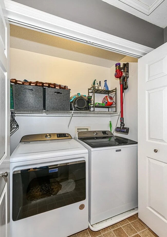 Photo - 2241 N Scioto St Apartment