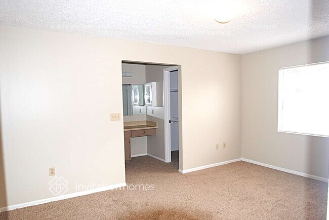 Foto del edificio - 7509 Willow Wisp Dr E