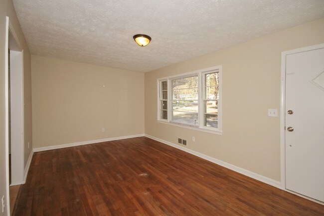 Building Photo - 355 Arcadia Pl SW