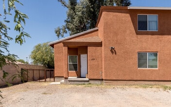 Building Photo - 3307 N Tyndall Ave