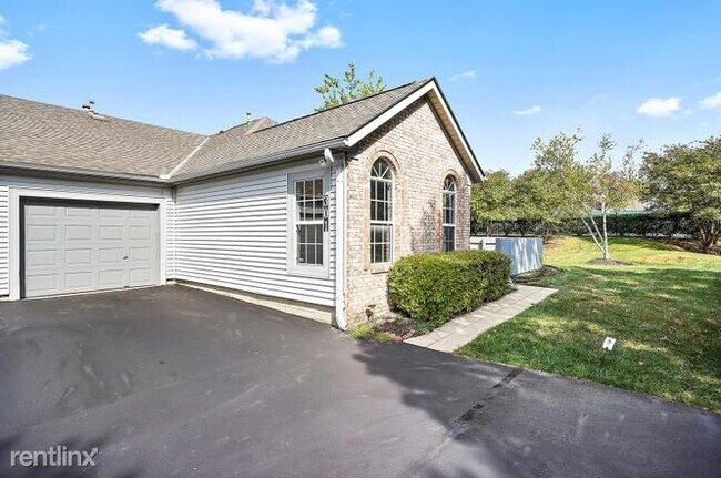 Foto del edificio - 2 br, 2 bath Condo - 301 Villa Oaks Ln