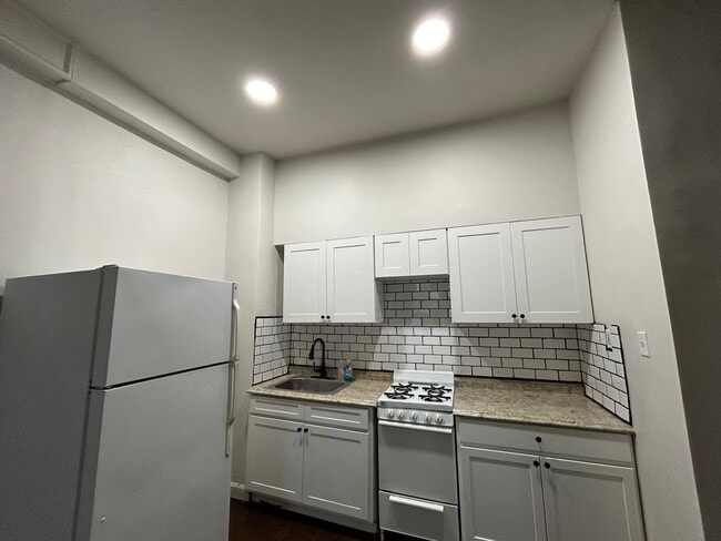 Foto del edificio - 115 N 4th St