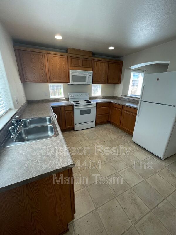 Building Photo - 408 10th St