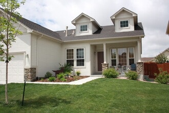 Building Photo - 9986 Kings Canyon Dr