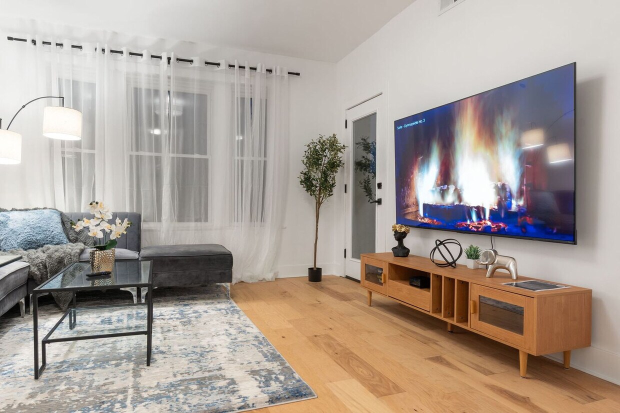 Foto principal - 618 W Patterson Ave