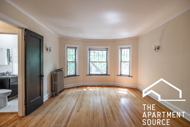 Foto del edificio - 4901 N Hoyne Ave