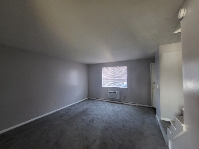 Foto del edificio - 2200 Harsh Ave SE