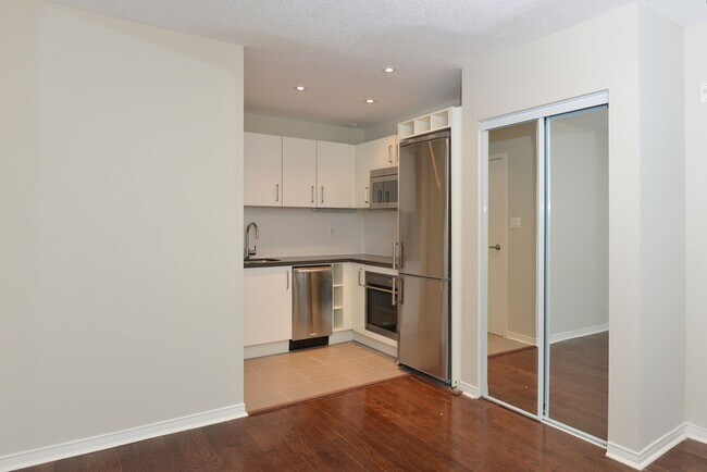 Building Photo - 56 Maitland Street
