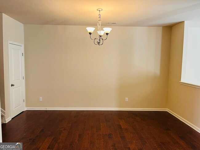 Building Photo - 261 Stillwood Dr