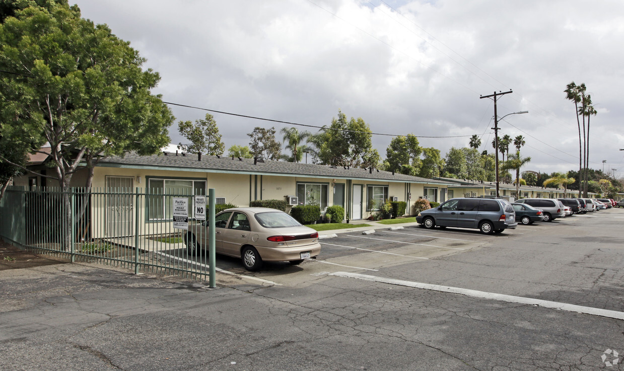 Foto principal - Pacifica Palms Apartments