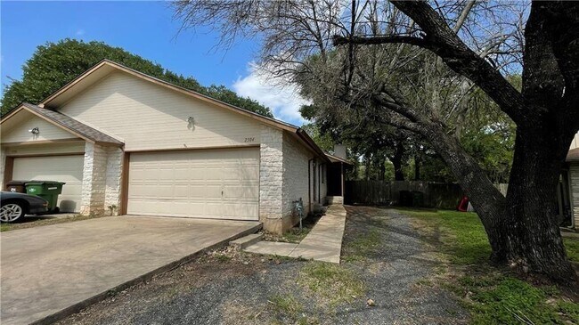 Building Photo - 2304 Whitlow Cove