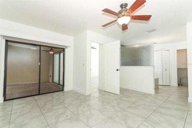 Foto del edificio - 7536 Fenwick Cove Ln