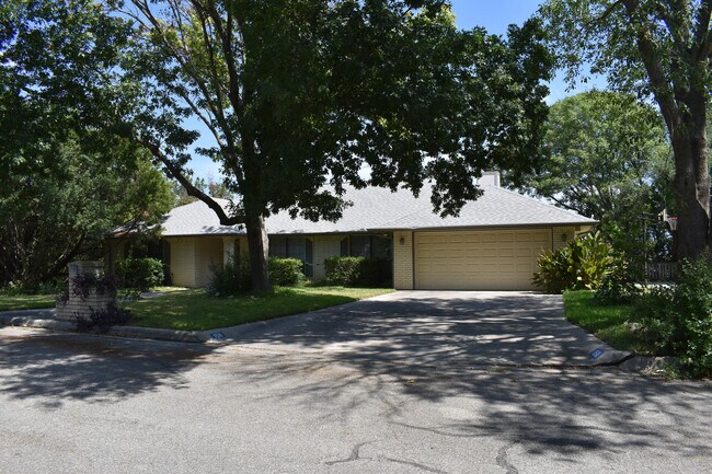 Building Photo - Beautiful Hilltop Home in Harker Heights! ...