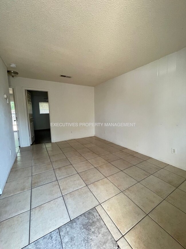 Building Photo - 6912 Hall Blvd