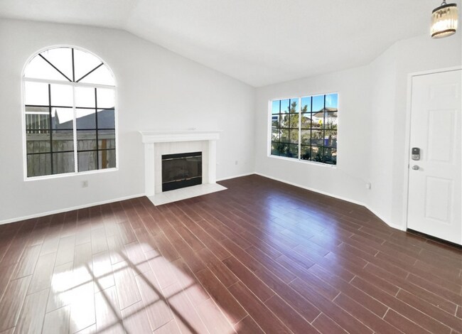 Building Photo - 12362 Highgate Ave