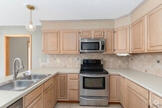 Building Photo - 3293 Greenleafe Dr