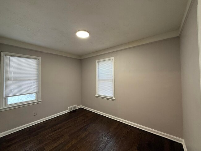 Building Photo - 7243 Dacosta