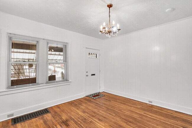 Foto del edificio - 1513 N Murtland St