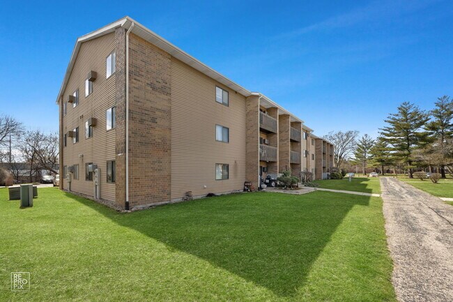 Foto del edificio - 645 S Virginia Rd