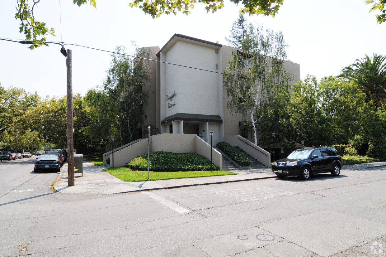 Foto del edificio - Mayfield Manor