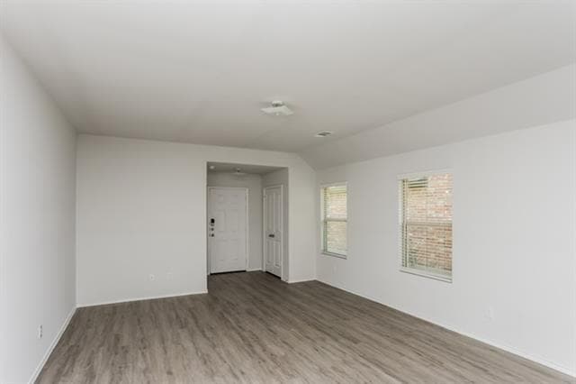 Foto del edificio - 1409 Matthew Dr