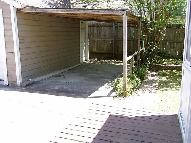 Foto del edificio - 6203 S Rice Ave