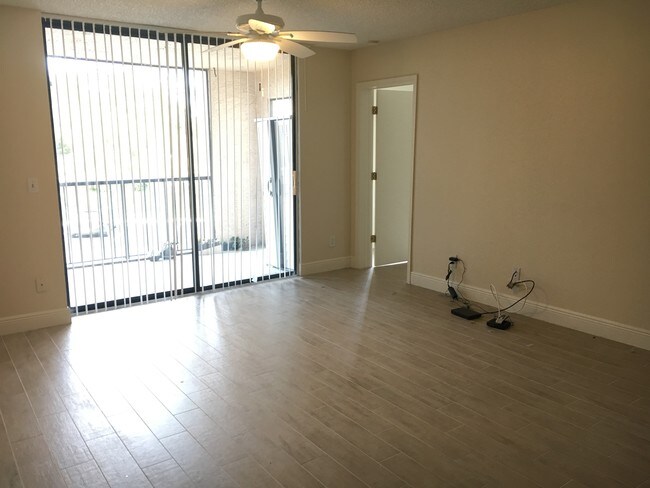 Sala de estar - 13561 Eagle Ridge Dr