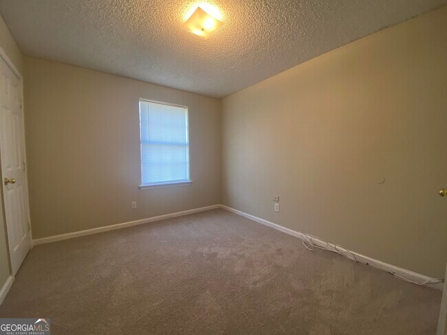 Building Photo - 426 Admiral's Walk Dr