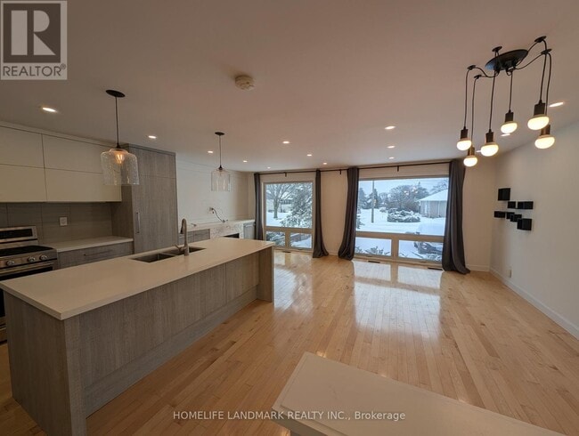 Building Photo - 83 Wishing Well Dr