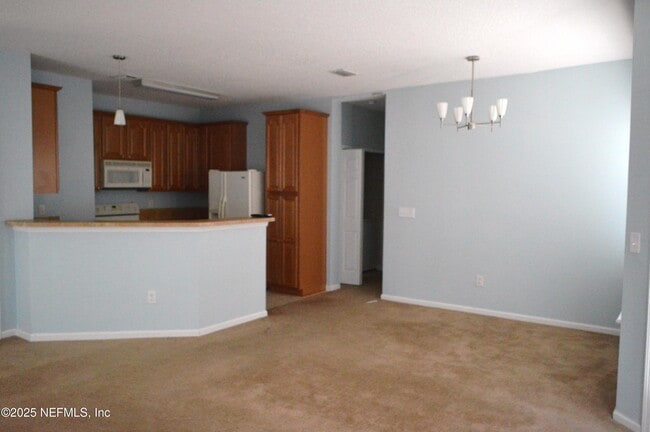 Foto del edificio - 7202 Deerfoot Cir