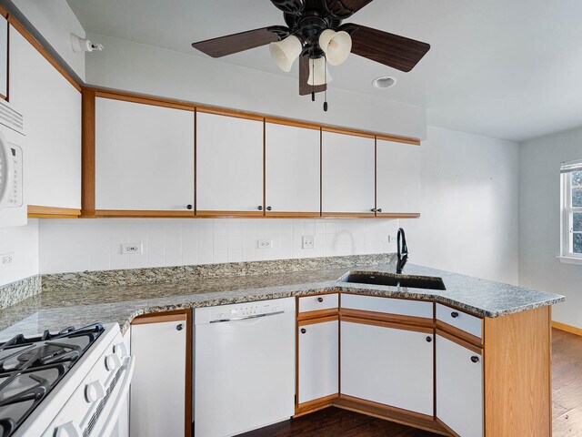 Foto del edificio - 2552 Dickens Dr