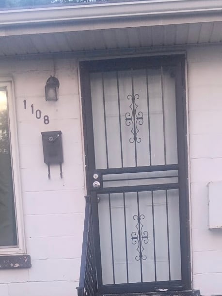 Building Photo - 1108 Wildwood Ave