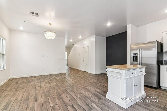 Foto del edificio - 8192 N 22nd Dr