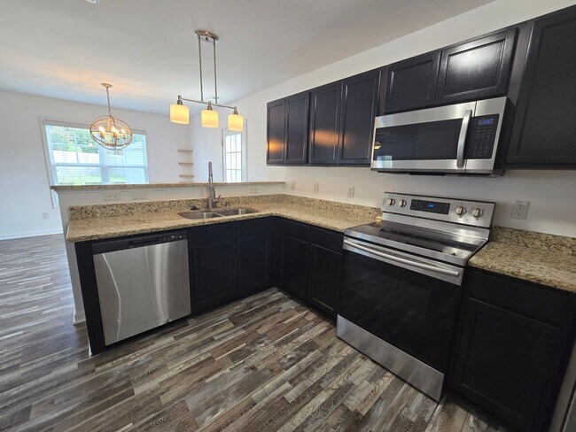 Foto del edificio - NEW LISTING!!!!!