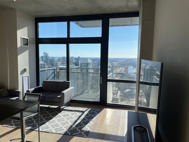 Foto del edificio - 235 W Van Buren St