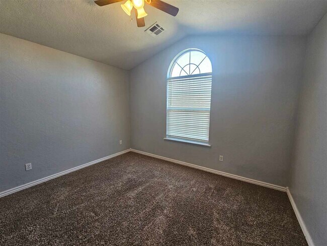 Foto del edificio - 1607 SE Walnut Creek Rd