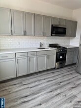 Building Photo - 315 70th St