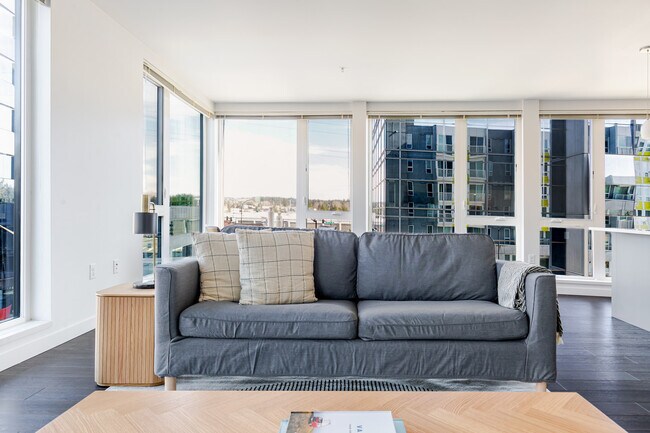 Foto del edificio - 12282 NE 12th Ln