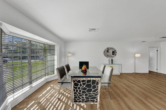 Foto del edificio - 4751 NE 29th Ave
