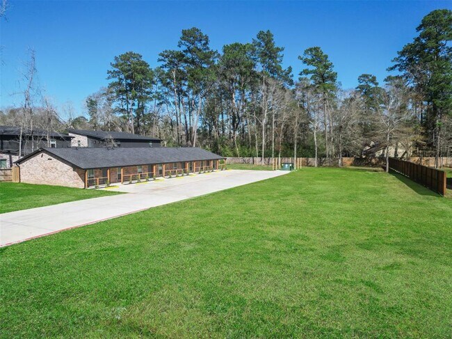 Building Photo - 2526 Appian Way