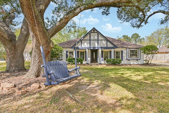 Foto del edificio - 212 E Castle Harbour Dr